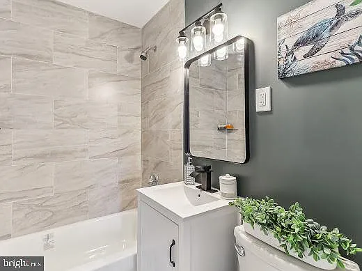 3141 Chepstow Ln — Photo 5