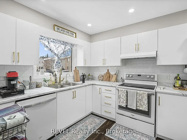 65 Dorchester Blvd #80 — Photo 6