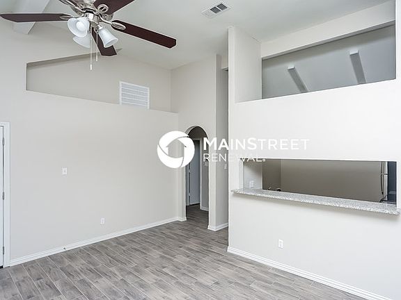 3rd image of 7212 Blackthorn Dr