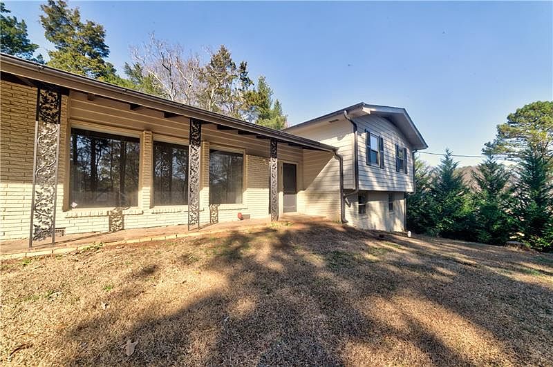 1st image of 835 Vista View St