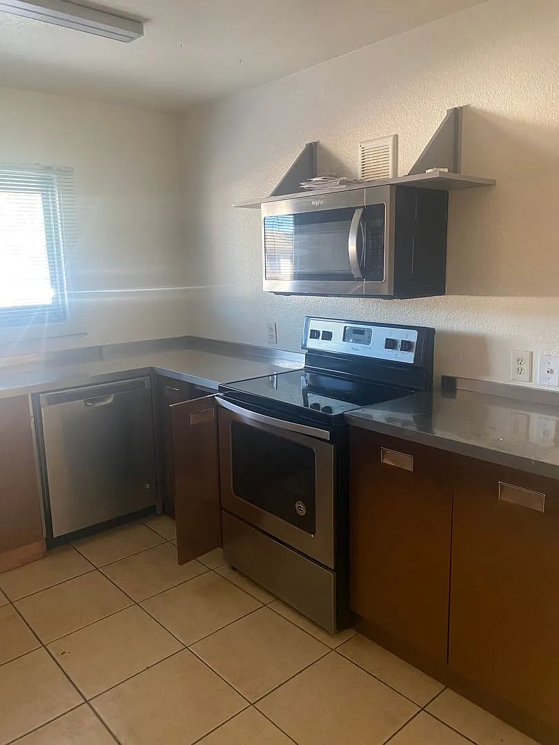 Sage Villas Apartments — Photo 2