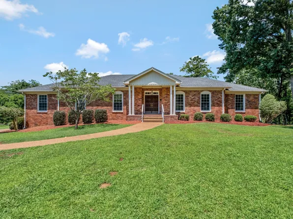 108 Leeward Point, Hendersonville, TN 37075