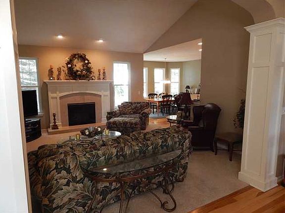 5th image of 2235 E Cider Mill Dr