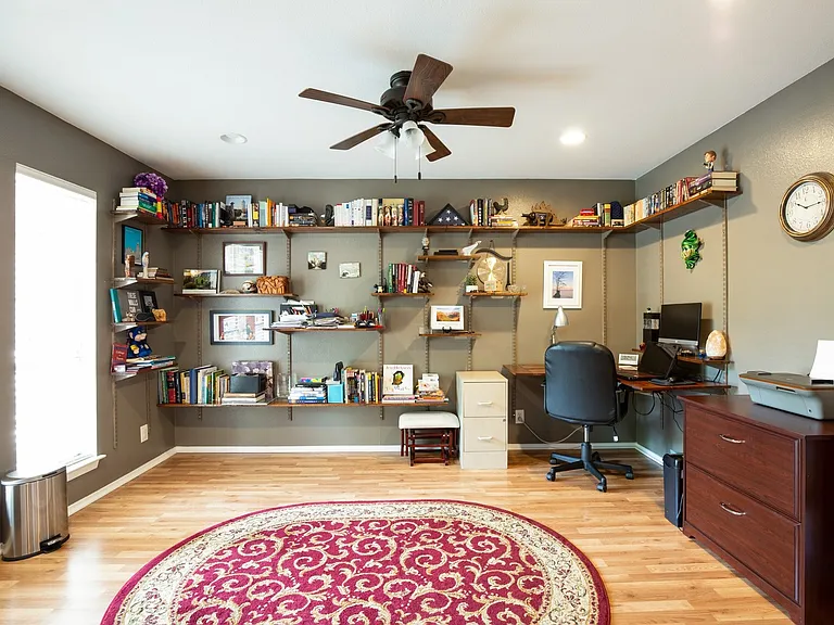 8801 Dawnridge Cir — Photo 2