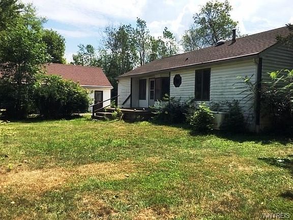 3rd image of 2976 Pleasant Ave