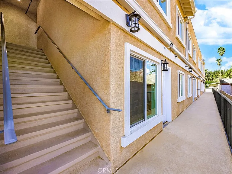 5639 Huntington Dr N #1 — Photo 4