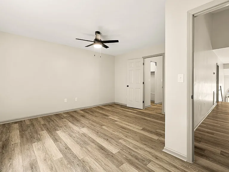 1551 Hunt Club Ct — Photo 13