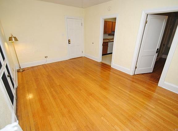 5th image of 513 West Ave #2