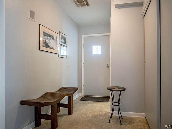 2nd image of 73 Steele Cir