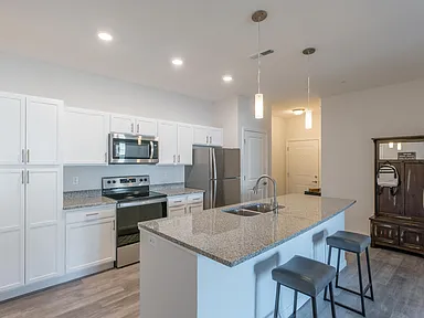 Hickory (1Bed 1Bath)