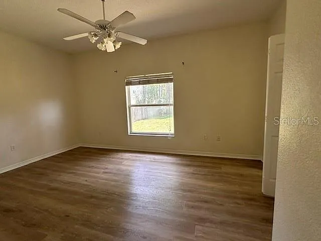 745 Crane Ave — Photo 14
