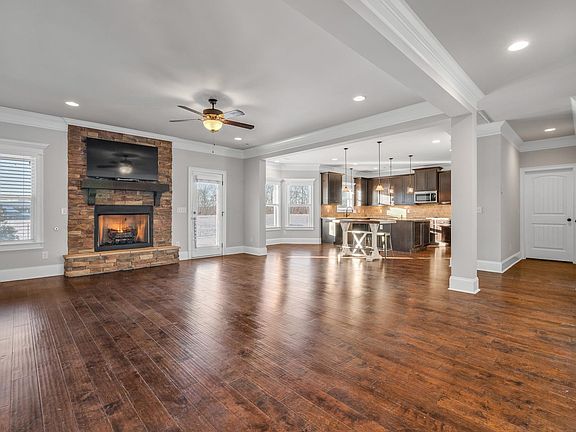 2nd image of 236 McClaran Pl
