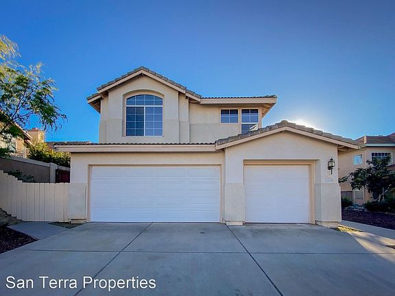 2nd image of 1116 Corrales Ln