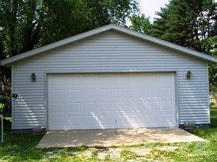 detached garage - wonderful addition!