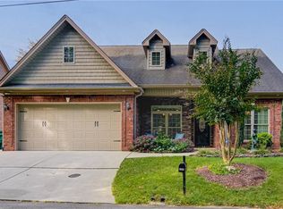2530 Caudle Place Ln, Winston Salem, NC 27103