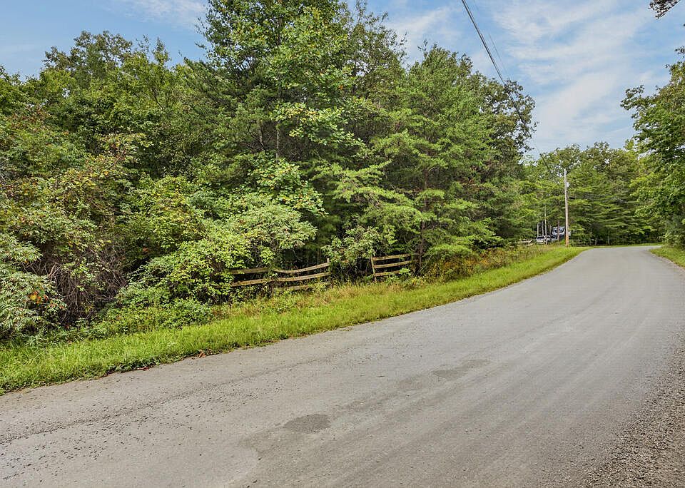 1st image of Muddy Branch Rd