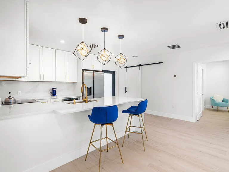 303 De Carie St #303 — Photo 7