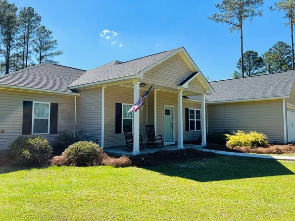 87 Tuxedo Rd, Douglas, GA 31535