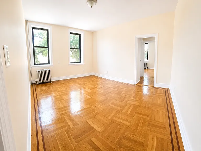 3401 Parsons Blvd #B4 — Photo 1