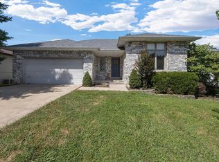 5041 S Warren Ave, Springfield, MO 65810