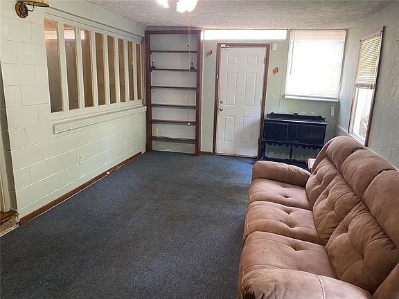 2nd image of 1040 Hampton Rd