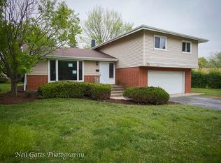 18113 Tarpon Ct, Homewood, IL 60430