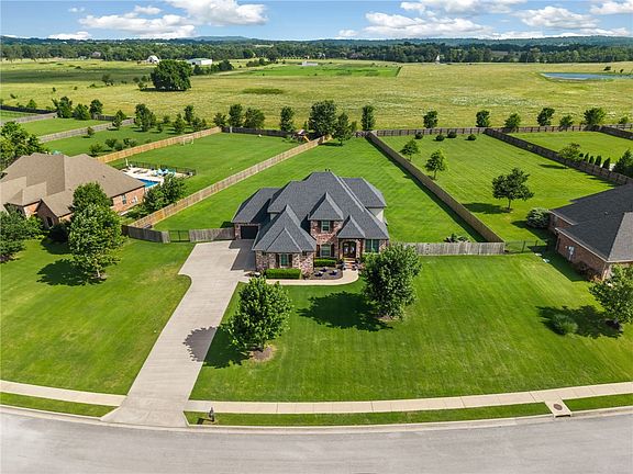 4th image of 2496 Brookwater Ln