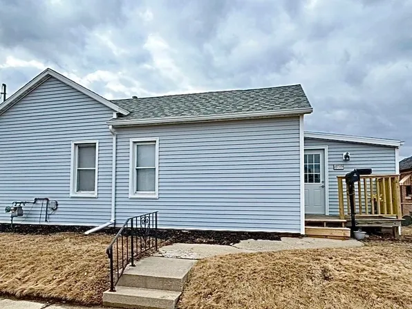 408 Wayland St, Beaver Dam, WI 53916