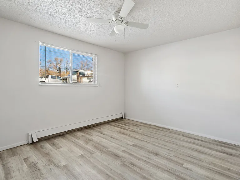 253 N Vine St #3 — Photo 15