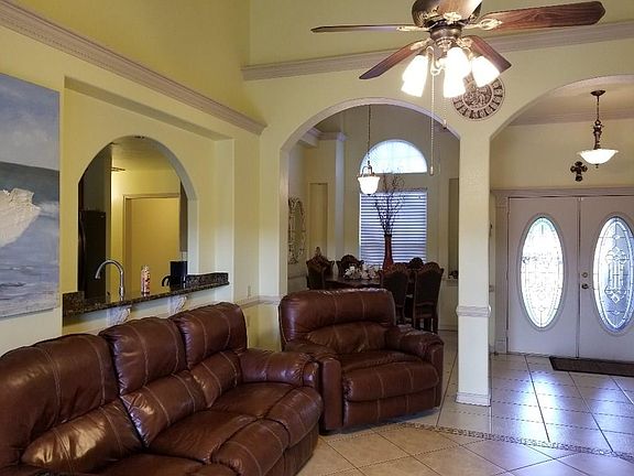4th image of 1005 Dewberry Cir
