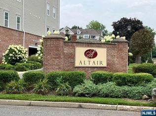 509 Bushes Ln, Elmwood Park, NJ 07407