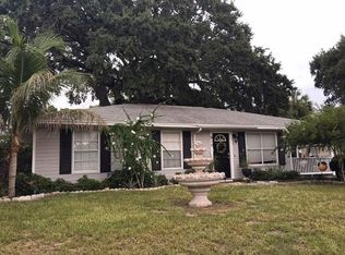 610 Lyndhurst St, Dunedin, FL 34698