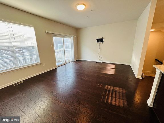 4th image of 12909 Brickyard Blvd #1