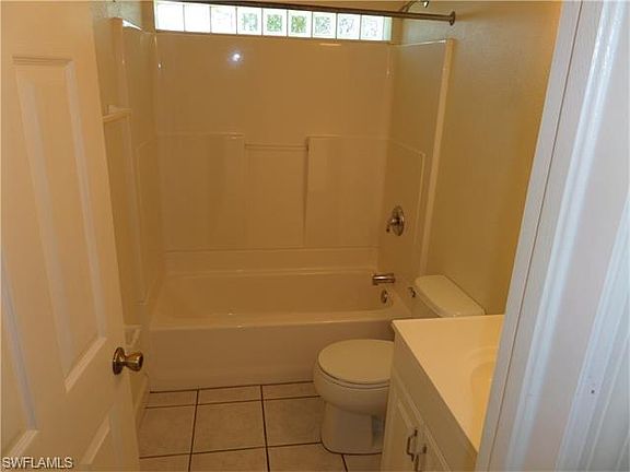 5th image of 116 NE 16th Pl