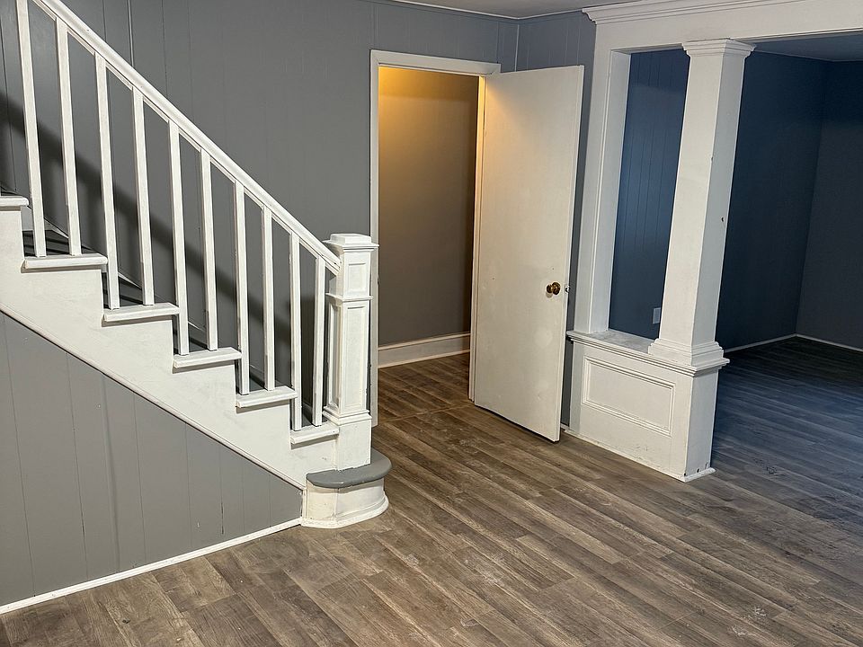 1st image of 406 W Catawissa St #1