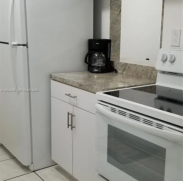 14201 N Kendall Dr #212-D — Photo 4
