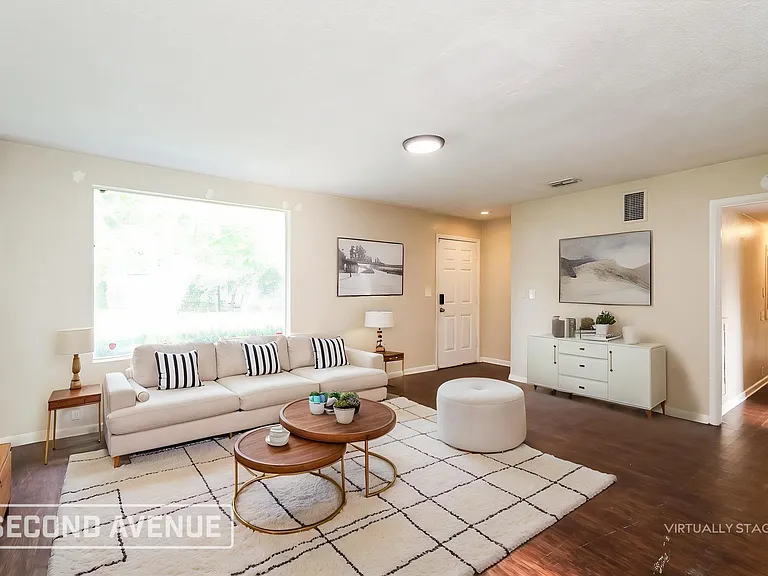 1320 Bretta St — Photo 3
