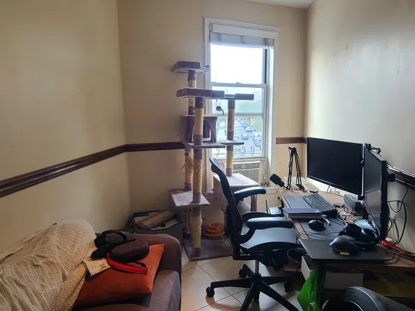 30-01 Astoria Boulevard image 8 of 13