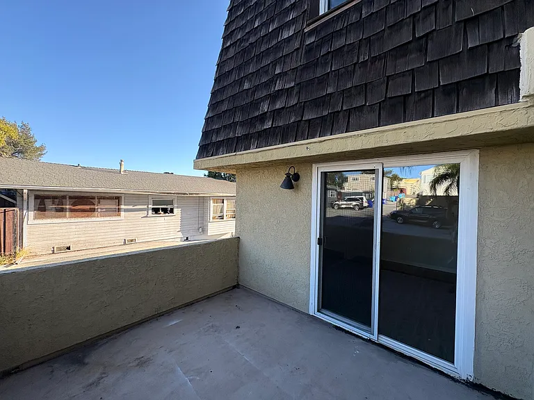 2913 A St #5 — Photo 14