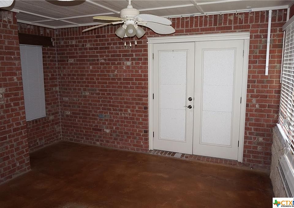 1st image of 2602 Freedom Ln