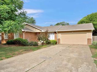 1613 N Lark St, Wichita, KS 67212