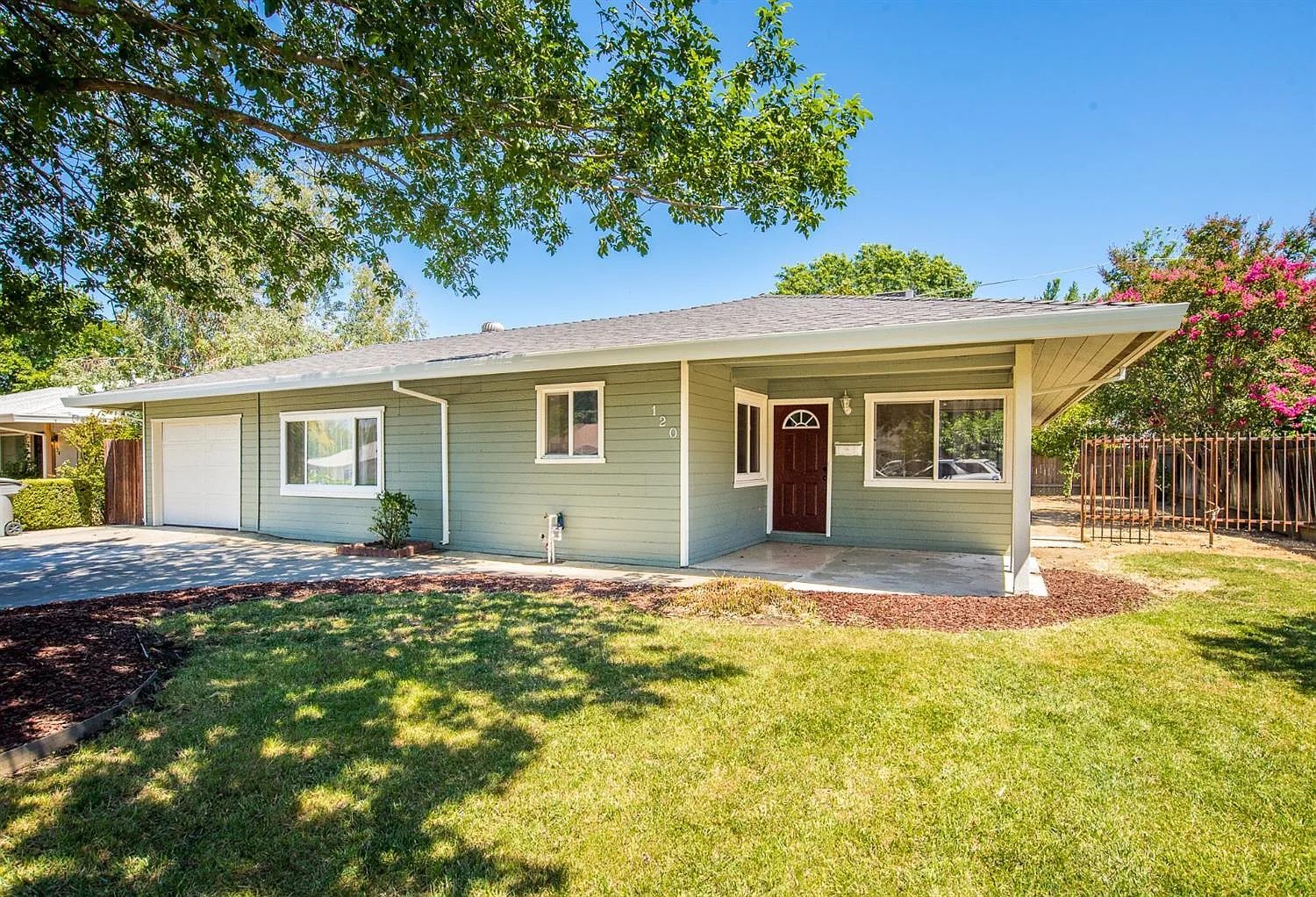 120 Tennessee Ave photo 1