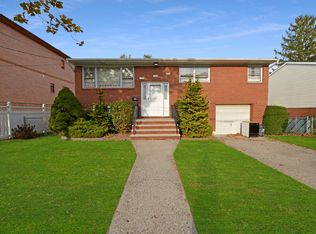 19 Alderwood Pl, Staten Island, NY 10304