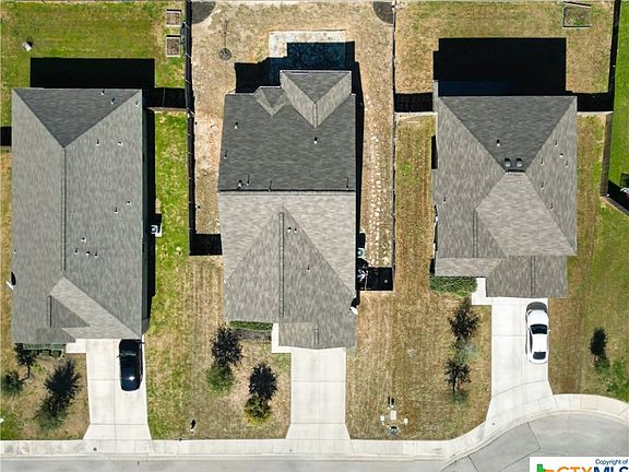 2nd image of 710 Cornflower Ct
