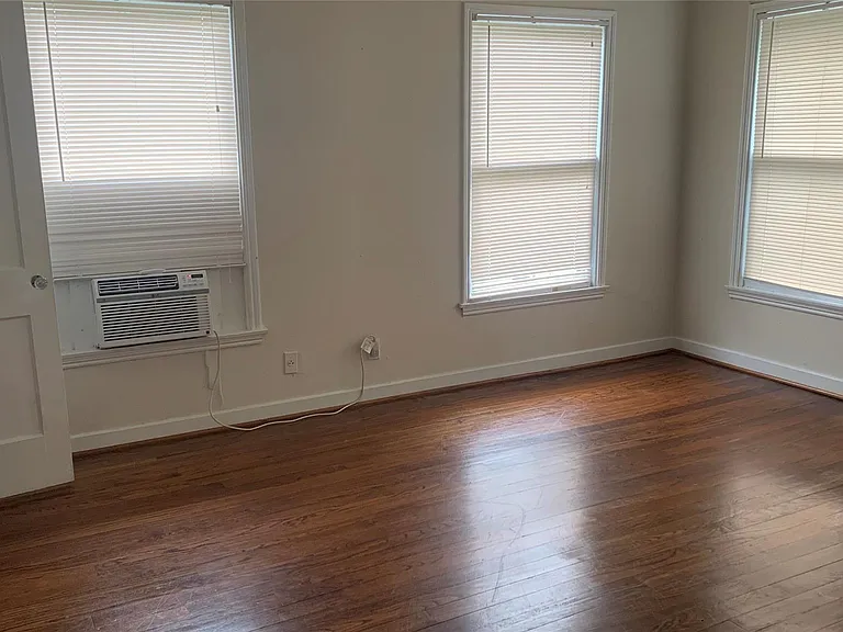 4420 Roseland St #5 — Photo 7