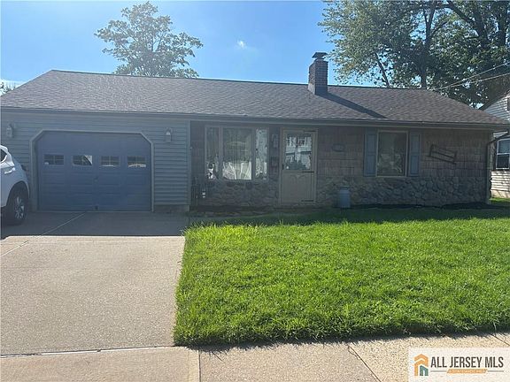 2nd image of 492 Booth Ct
