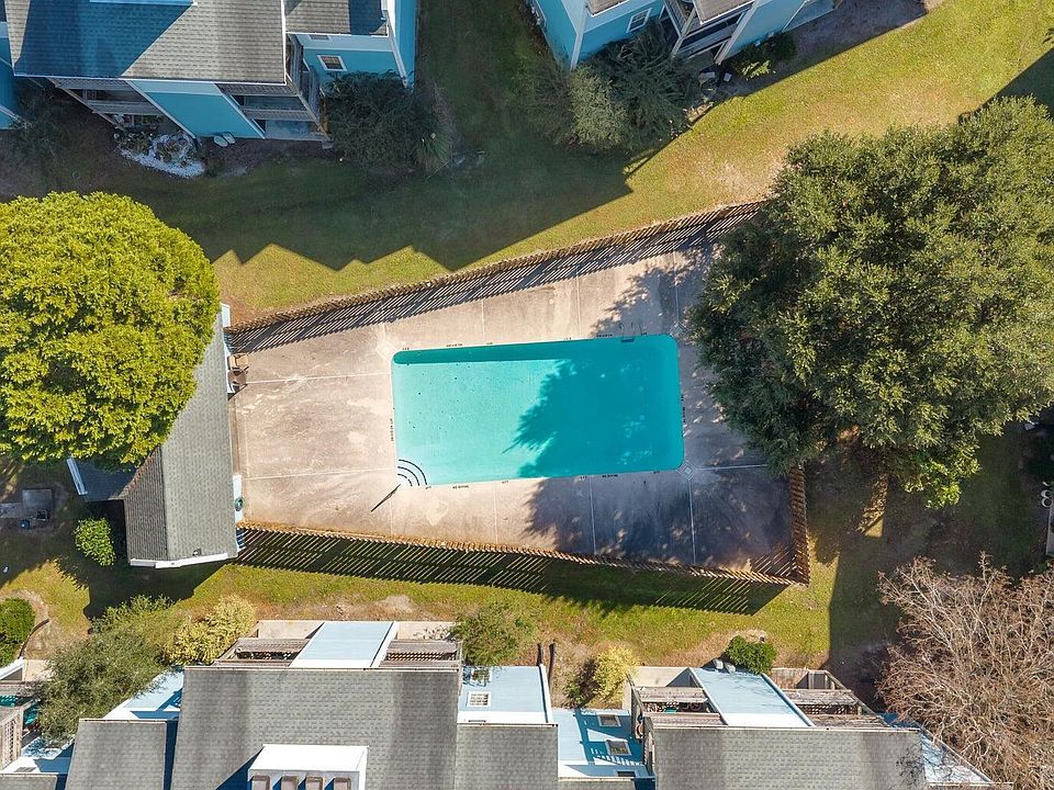 2nd image of 4220 Wilshire Boulevard #103
