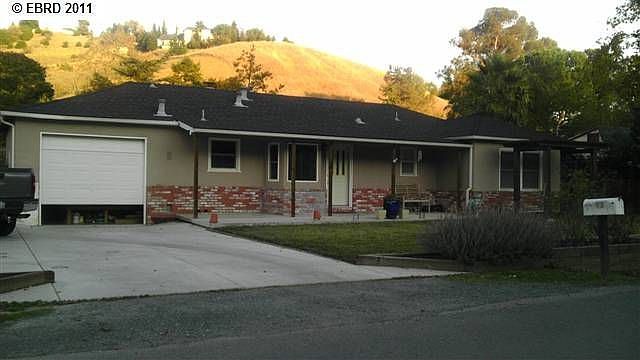 2nd image of 93 Valley Ave