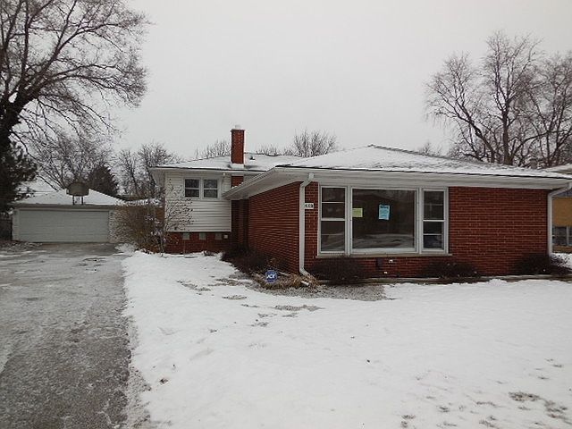 1st image of 409 Carey Ct