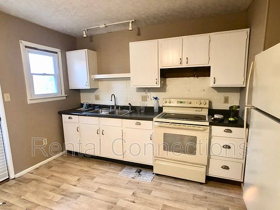 2nd image of 1509 S Division St APT A